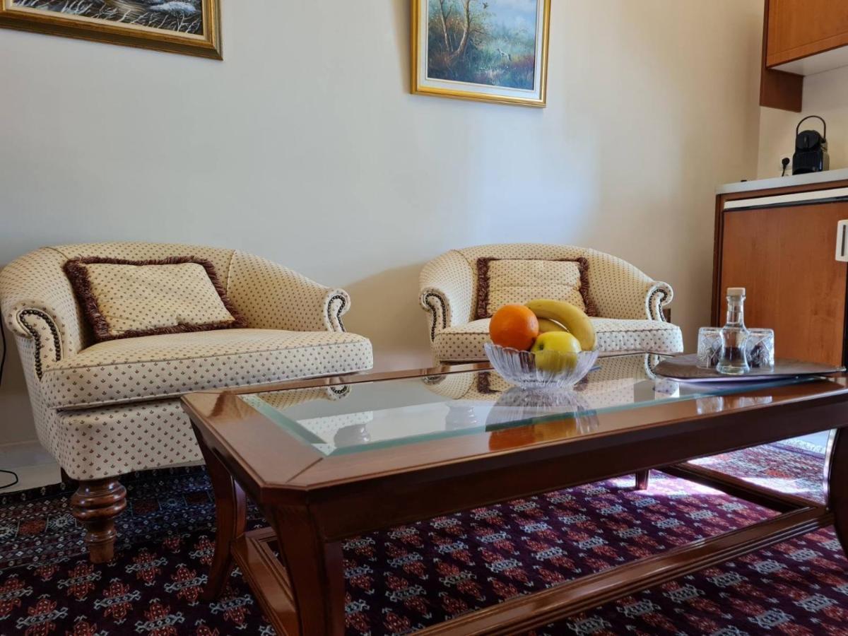 Papastavrou Apartments Kalavryta Exterior photo